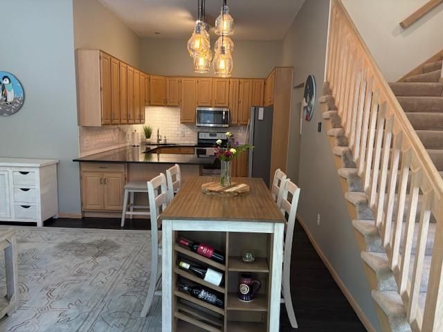 12572 Parkwood Drive, Burnsville, MN 55337