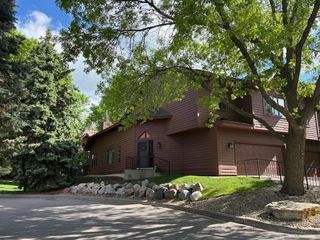 12572 Parkwood Drive, Burnsville, MN 55337