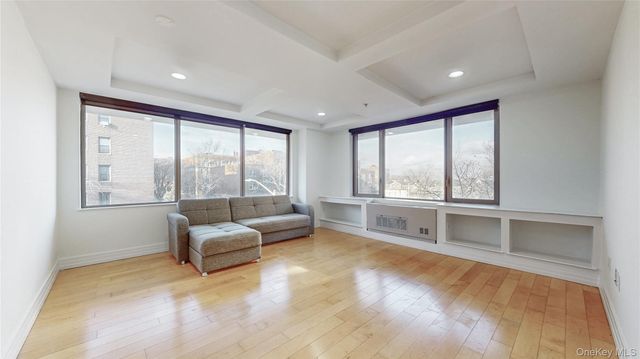 64-05 Yellowstone Boulevard 409, Forest Hills, NY 11375