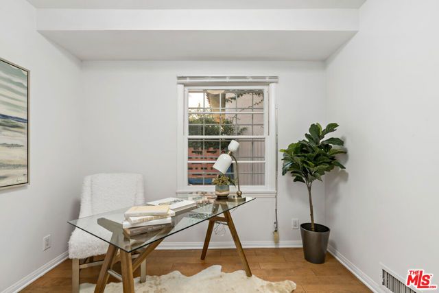 620 N Cherokee Avenue, Los Angeles, CA 90004