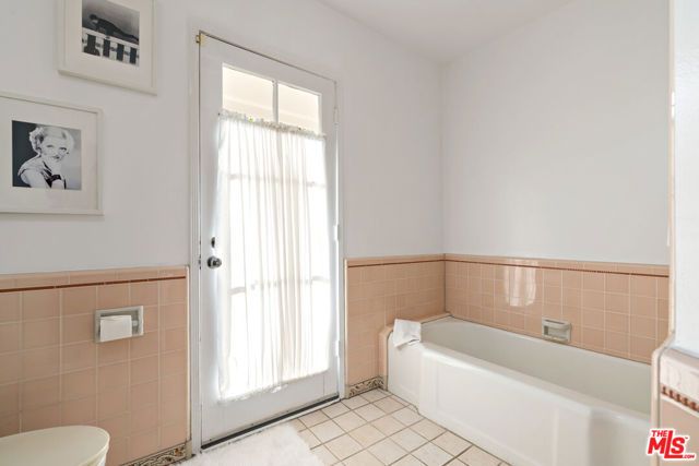 620 N Cherokee Avenue, Los Angeles, CA 90004