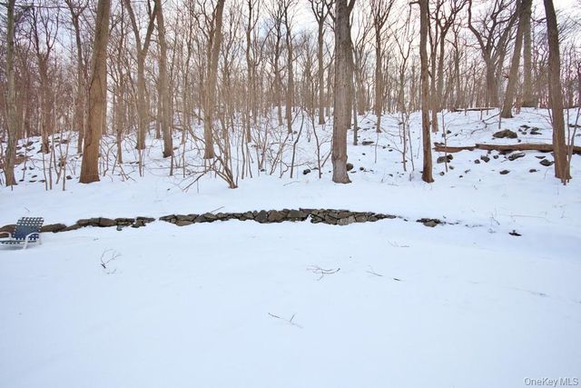 887 Stockton Road, Valley Cottage, NY 10989