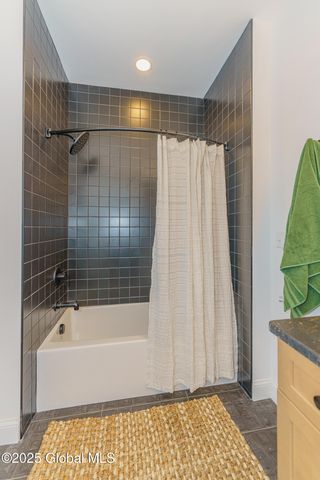 88 Schuurman Road, Schodack, NY 12033