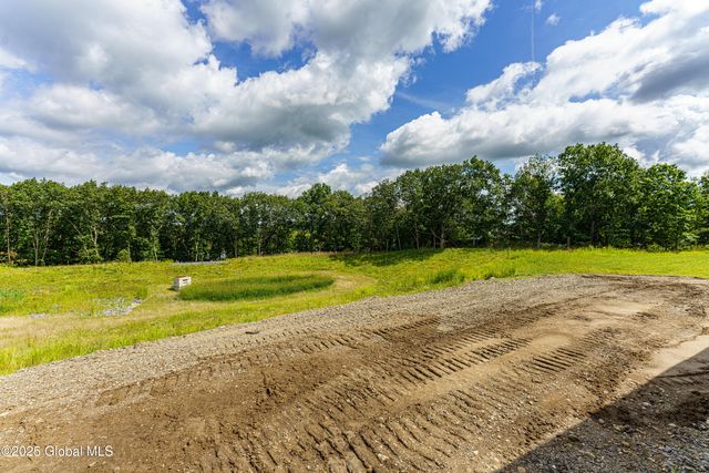 88 Schuurman Road, Schodack, NY 12033