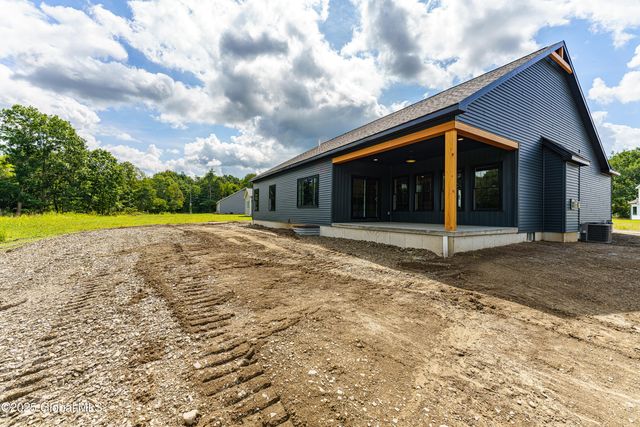 88 Schuurman Road, Schodack, NY 12033