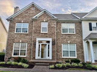 2271 Dewey Dr Apt B1, Spring Hill, TN 37174
