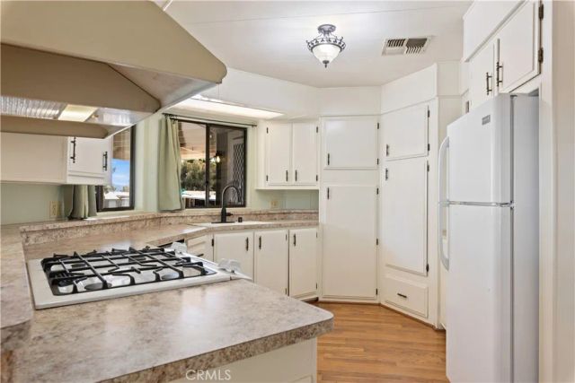 336 Walnut Drive, Lakeport, CA 95453