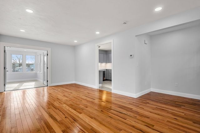 119 Pebble St, Fall River, MA 02721