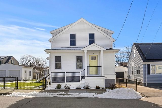 119 Pebble St, Fall River, MA 02721