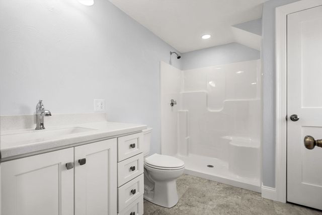 119 Pebble St, Fall River, MA 02721