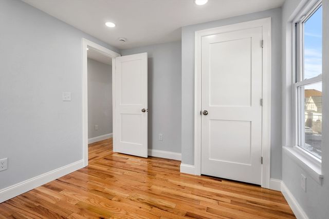 119 Pebble St, Fall River, MA 02721