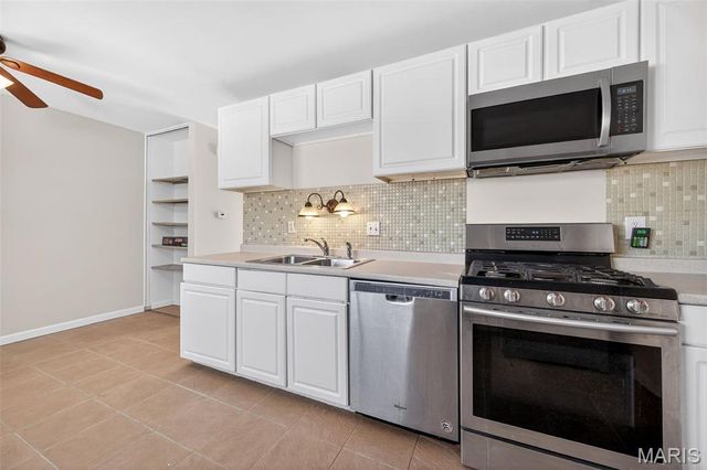 2233 Campus Drive, St Charles, MO 63301