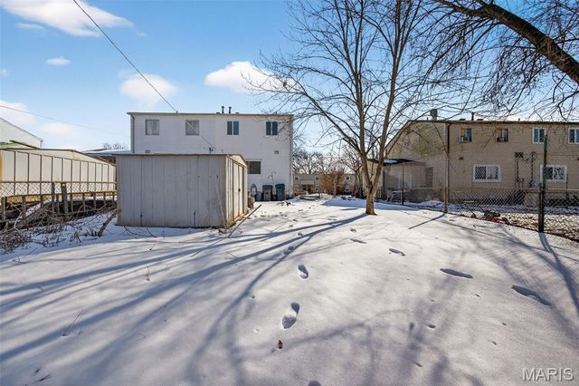 2233 Campus Drive, St Charles, MO 63301