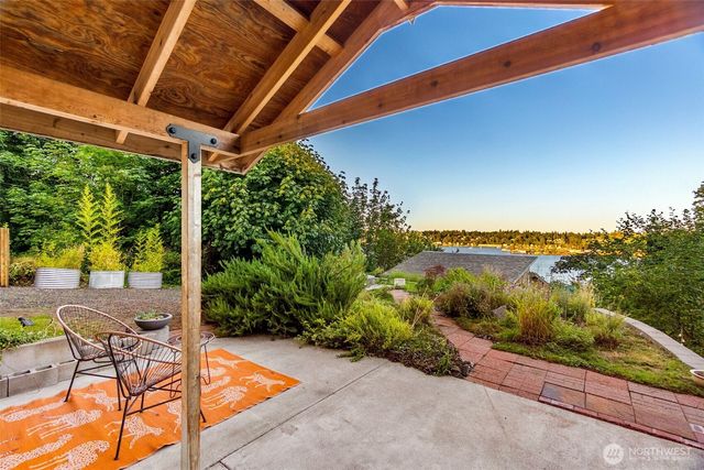 1111 Woodard Avenue NW, Olympia, WA 98502