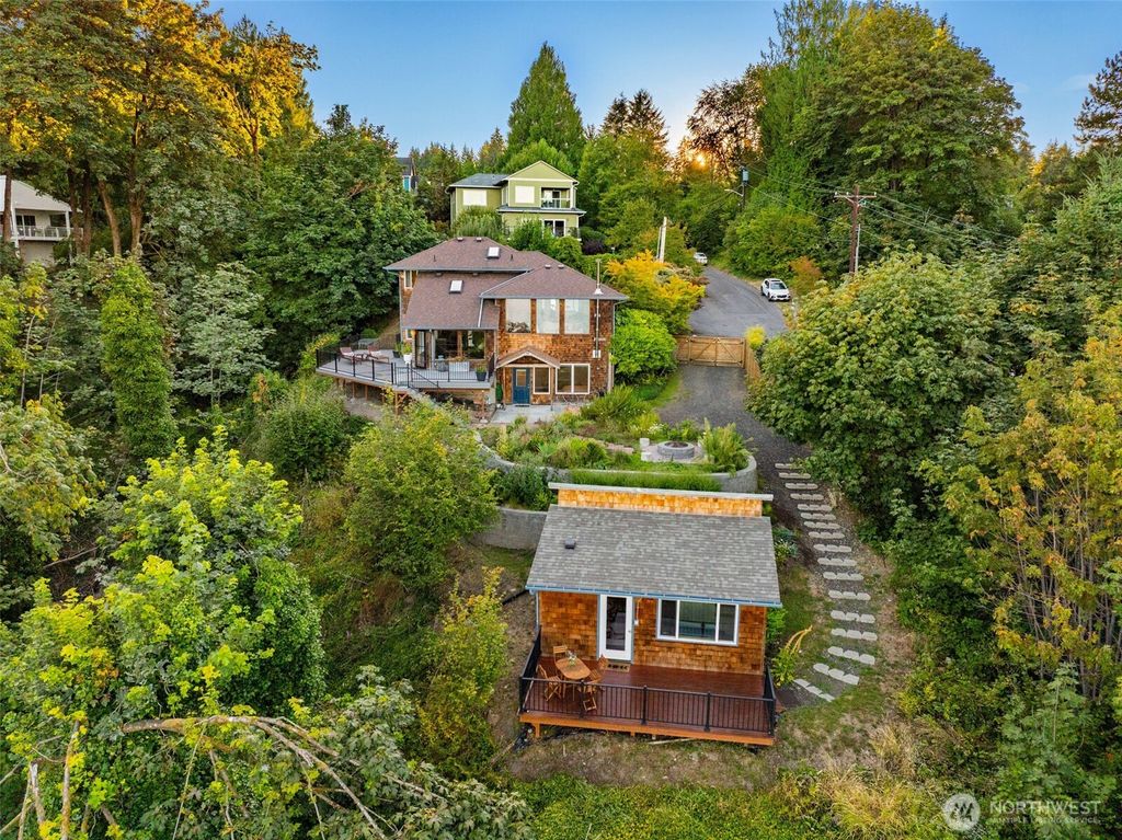 1111 Woodard Avenue NW, Olympia, WA 98502