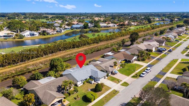 10681 Greenbriar Ct, Boca Raton, FL 33498