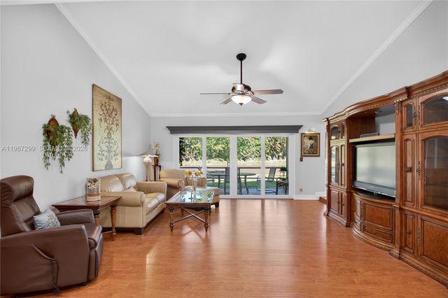 10681 Greenbriar Ct, Boca Raton, FL 33498