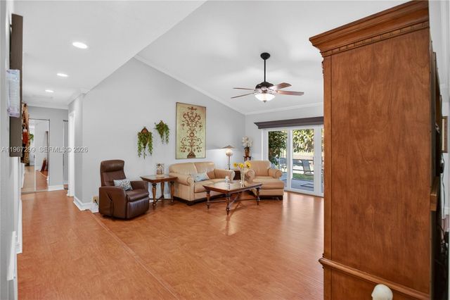 10681 Greenbriar Ct, Boca Raton, FL 33498