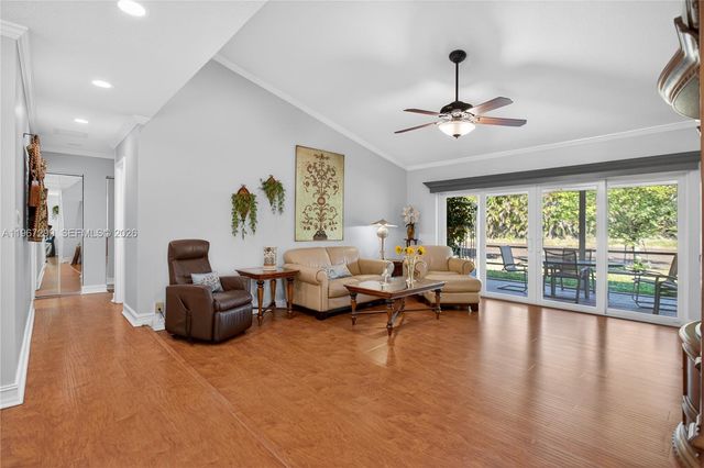 10681 Greenbriar Ct, Boca Raton, FL 33498