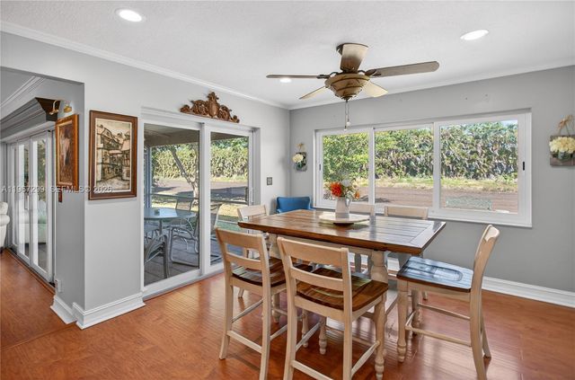 10681 Greenbriar Ct, Boca Raton, FL 33498