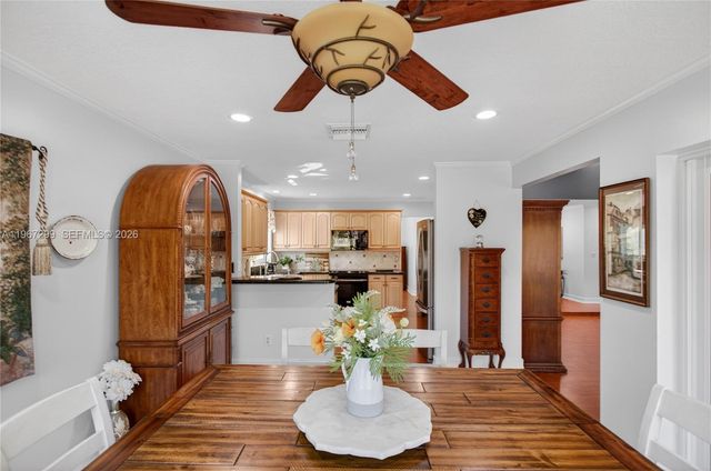 10681 Greenbriar Ct, Boca Raton, FL 33498