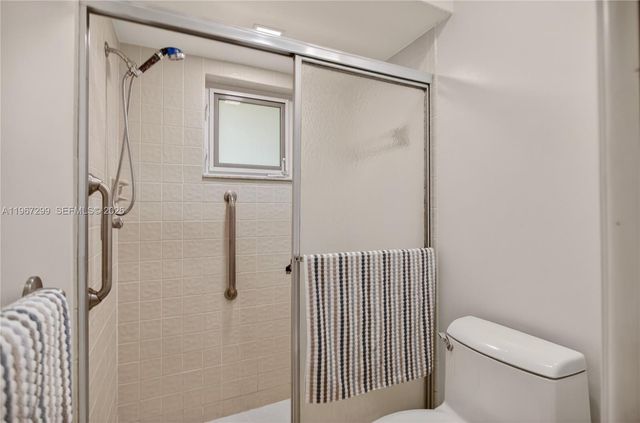 10681 Greenbriar Ct, Boca Raton, FL 33498