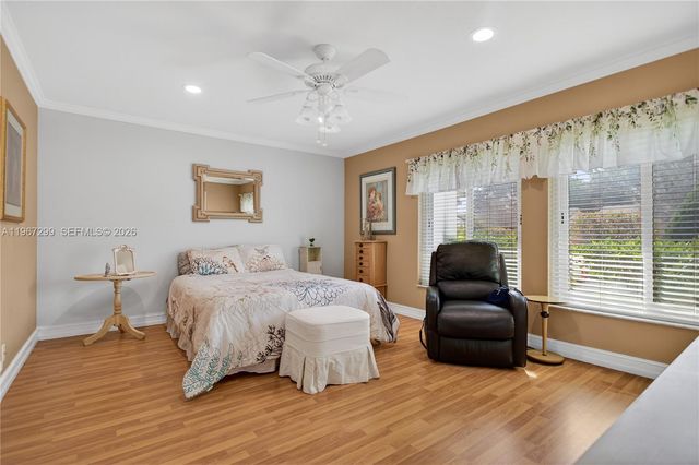 10681 Greenbriar Ct, Boca Raton, FL 33498