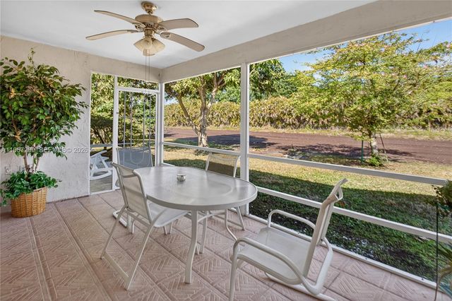 10681 Greenbriar Ct, Boca Raton, FL 33498