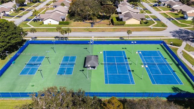 10681 Greenbriar Ct, Boca Raton, FL 33498