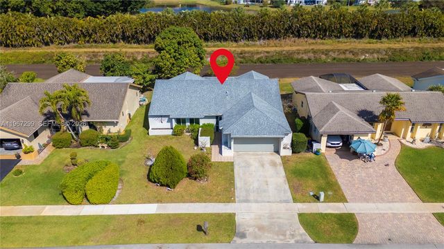 10681 Greenbriar Ct, Boca Raton, FL 33498