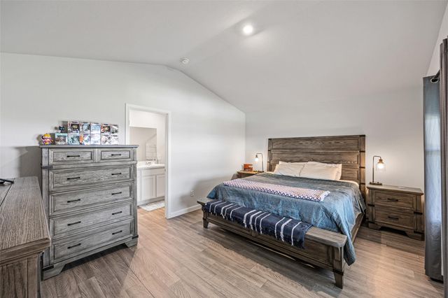 39 Road 5102 D, Cleveland, TX 77327