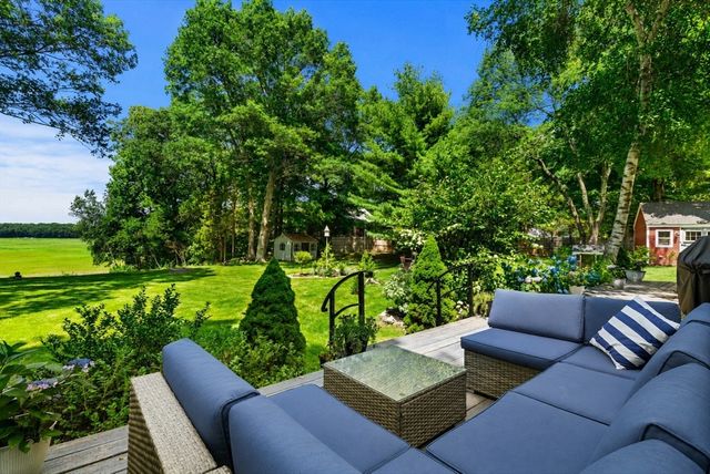 10 Old Rowley Rd, Newbury, MA 01951