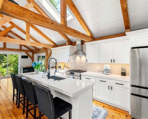10 Old Rowley Rd, Newbury, MA 01951