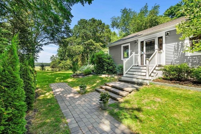 10 Old Rowley Rd, Newbury, MA 01951