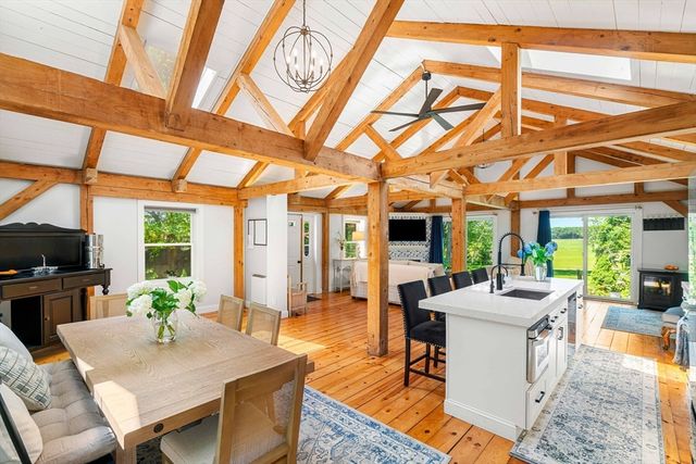 10 Old Rowley Rd, Newbury, MA 01951