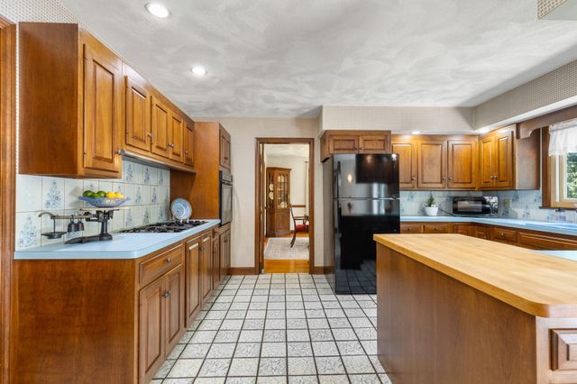 2000 Bridge Road, Eastham, MA 02642
