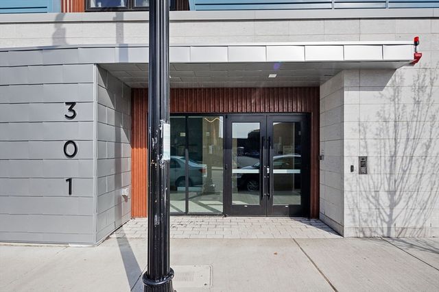 301 Border Street 601, Boston, MA 02128