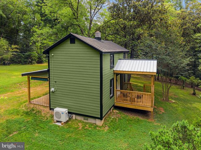 2303 W HOOVER RD, Haywood, VA 22722