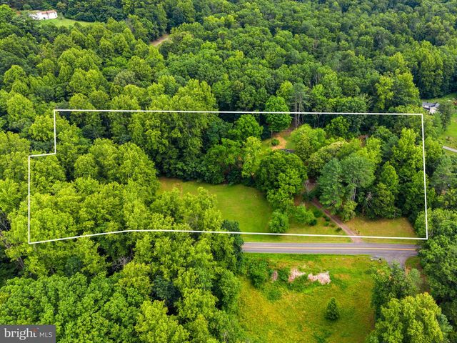 2303 W HOOVER RD, Haywood, VA 22722