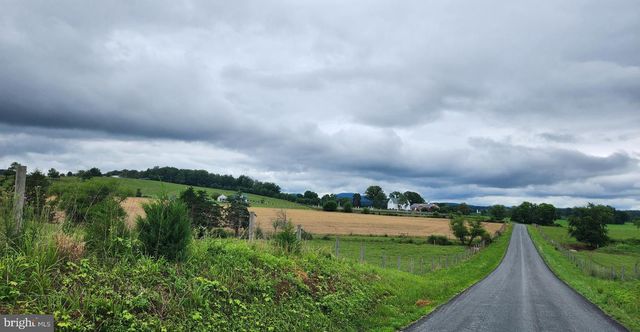 2303 W HOOVER RD, Haywood, VA 22722