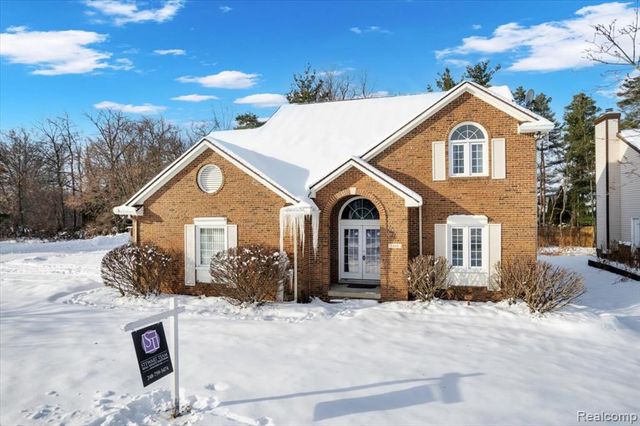 1468 Stauch Drive, West Bloomfield, MI 48324