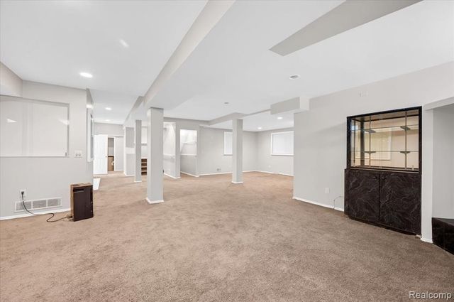 1468 Stauch Drive, West Bloomfield, MI 48324