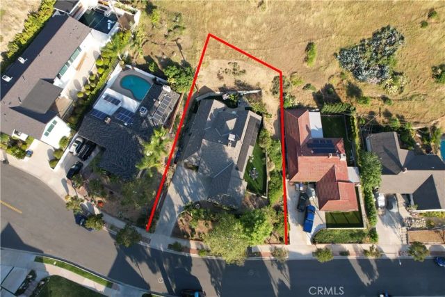 924 Irving Drive, Burbank, CA 91504