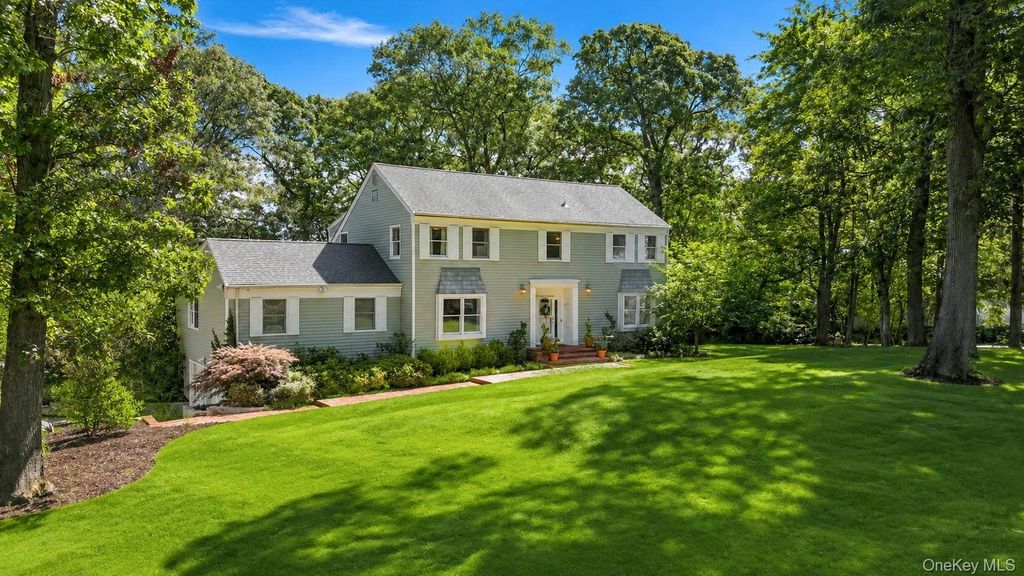 71 Westchester Drive, Rocky Point, NY 11778 — photo 2