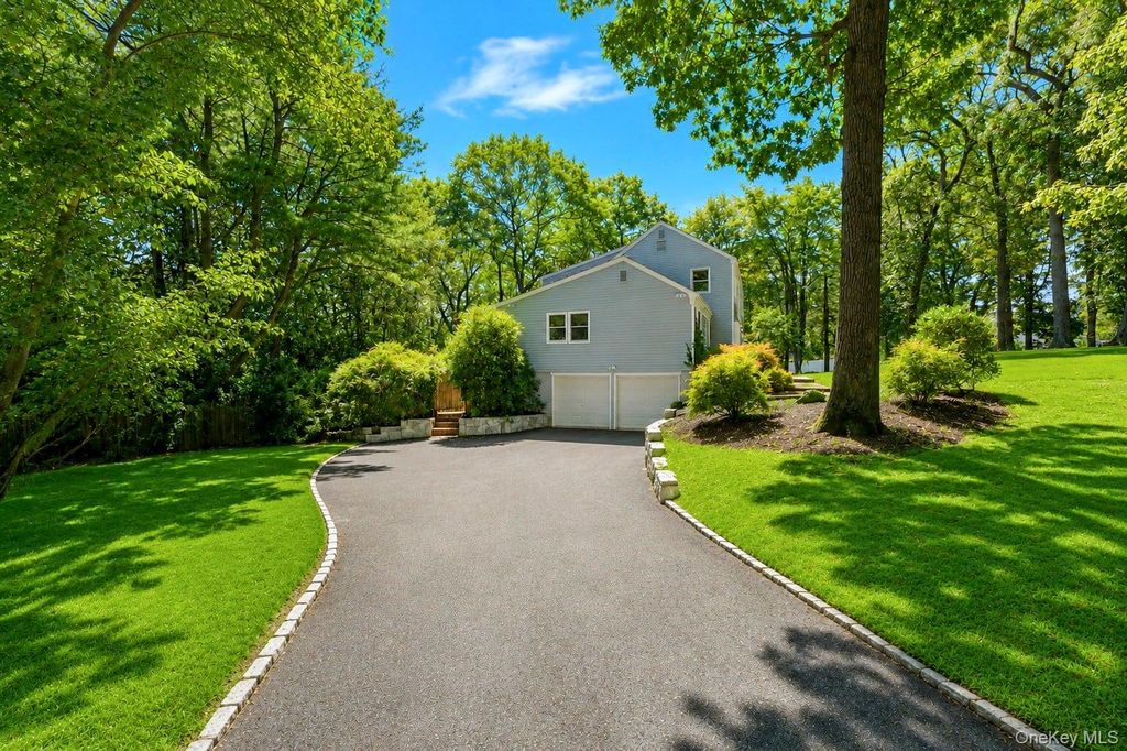 71 Westchester Drive, Rocky Point, NY 11778 — photo 4
