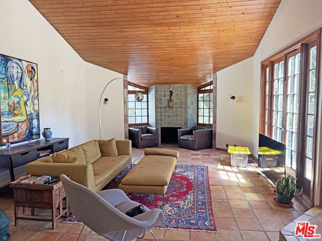 1823 Old Ranch Road, Los Angeles, CA 90049