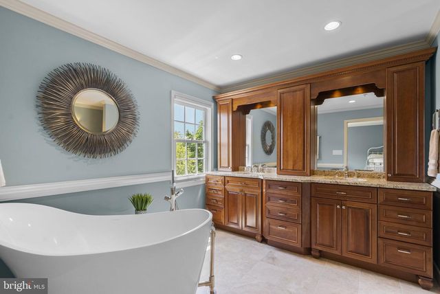 3 KENT GARDENS CIR, Gaithersburg, MD 20878