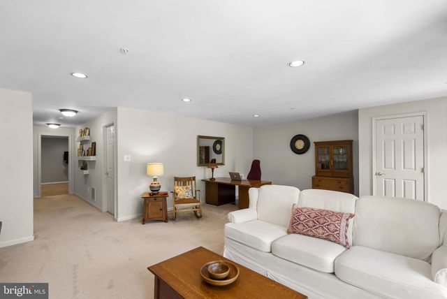 3 KENT GARDENS CIR, Gaithersburg, MD 20878