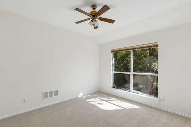 1161 Gibbons Road S, Bartonville, TX 76226