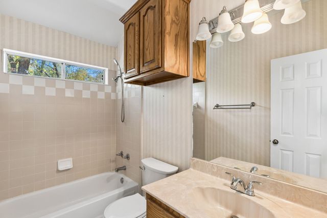 1161 Gibbons Road S, Bartonville, TX 76226
